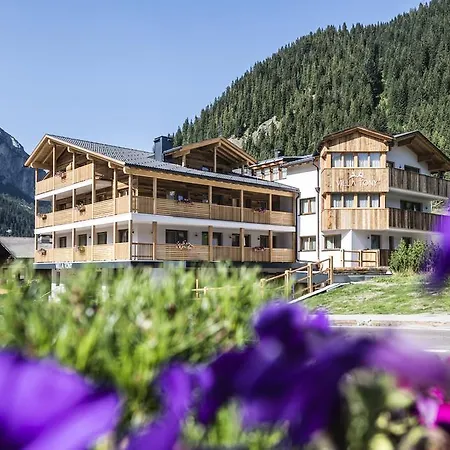 Tony - Small Romantic Hotel Corvara In Badia