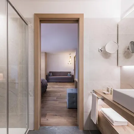 Hotel Tony - Small Romantic Corvara In Badia